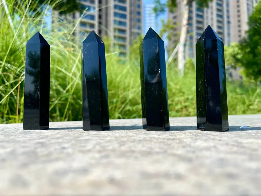 black obsidian point wand5.webp