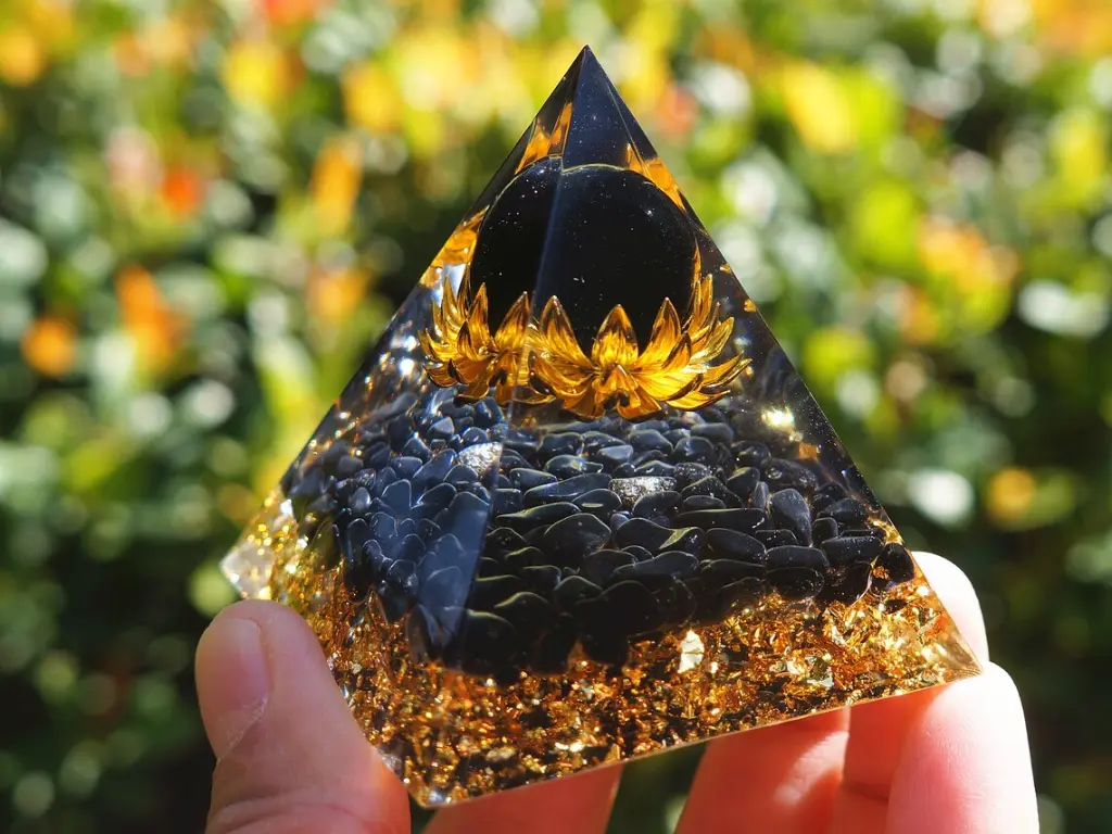 orgone pyramid81.webp