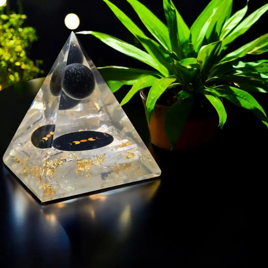 orgone pyramid101.webp