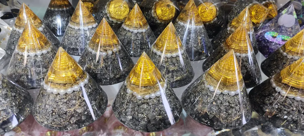 orgone pyramid105.webp