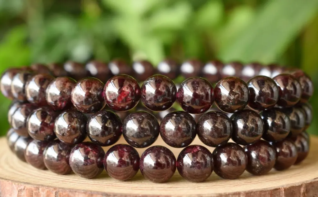 Garnet bracelet4.webp