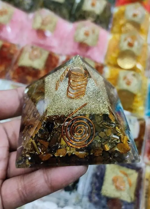 orgone pyramid24.webp