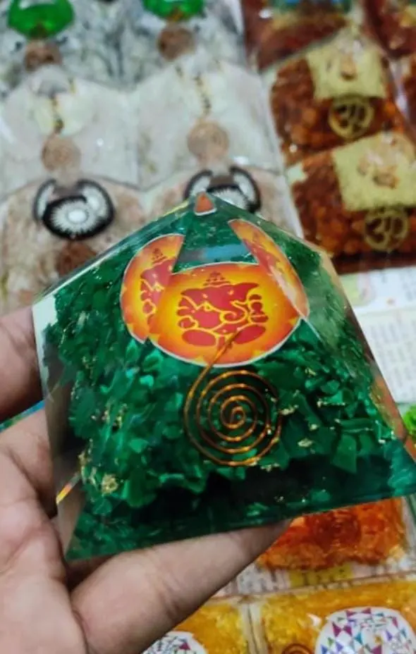 Natural Peridot Stone Orgonite Pyramid With Ganesha logo For Showpiece