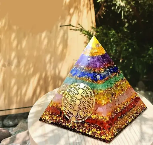 Natural Stone 7 Chakra Orgone Pyramid For Healing And Showpiede